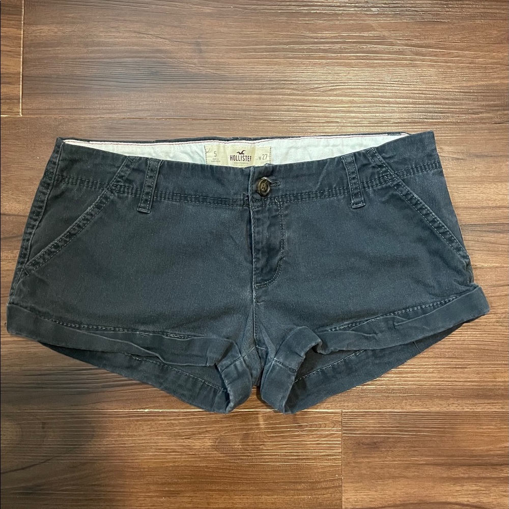 HOLLISTER JEAN SHORTS